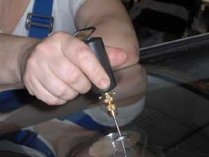 ремонт лобовых стекол сколов и трещинa